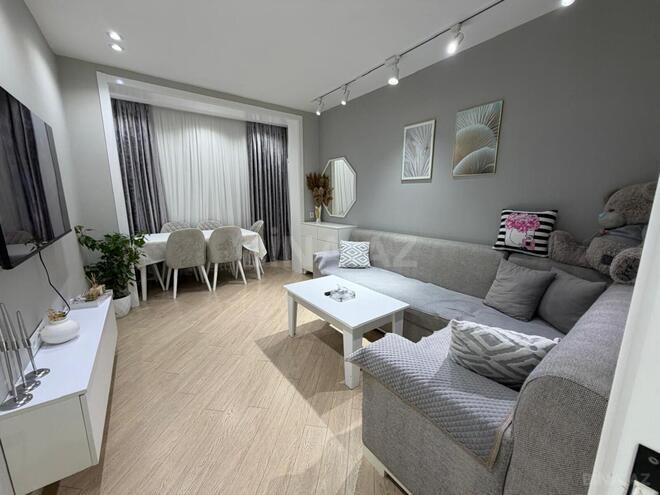 Satılır 3 otaqlı köhnə tikili 70 m², Xalqlar Dostluğu m., photo 1 from 31