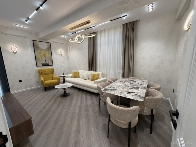 Продаётся 3-комн. новостройка 92 м², м. Ахмедлы, photo 1 from 28