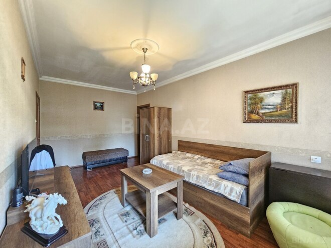 Satılır 5 otaqlı köhnə tikili 130 m², photo 13 from 32