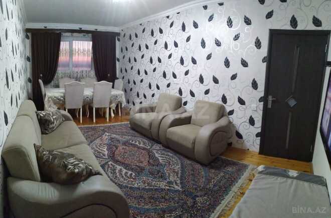 Продаётся 3-комн. вторичка 75 м², Хатаинский р., photo 1 from 15
