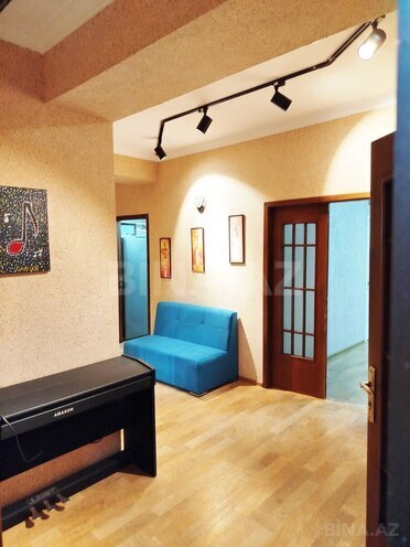İcarəyə verilir 3 otaqlı yeni tikili 120 m², İnşaatçılar m., photo 16 from 31