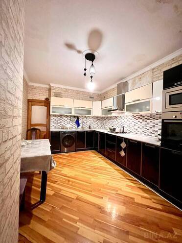 Satılır 3 otaqlı köhnə tikili 65 m², Xalqlar Dostluğu m., photo 11 from 16