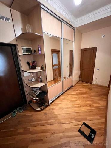 Satılır 3 otaqlı köhnə tikili 65 m², Xalqlar Dostluğu m., photo 13 from 16