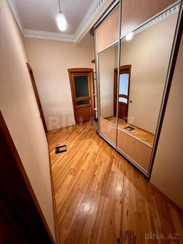 Satılır 3 otaqlı köhnə tikili 65 m², Xalqlar Dostluğu m., photo 15 from 16