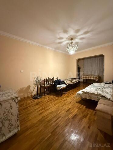 Продаётся 3-комн. вторичка 80 м², м. Ази Асланов, photo 4 from 10