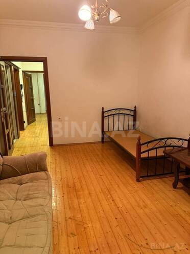 Сдаётся 2-комн. вторичка 70 м², Хатаинский р., photo 6 from 13