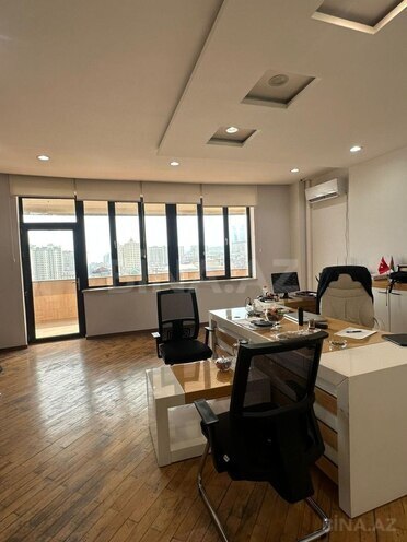 Satılır 7 otaqlı yeni tikili 330 m², Nizami m., photo 13 from 18