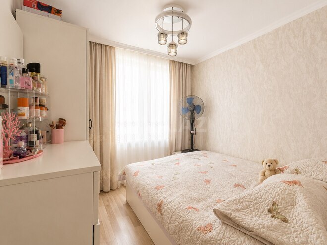 Продаётся 2-комн. вторичка 35 м², м. Кара Караев, photo 4 from 8