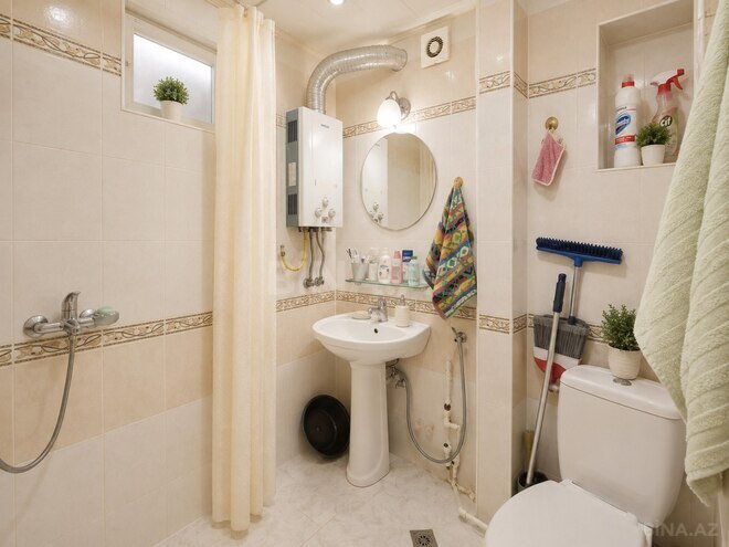 Продаётся 2-комн. вторичка 35 м², м. Кара Караев, photo 6 from 8