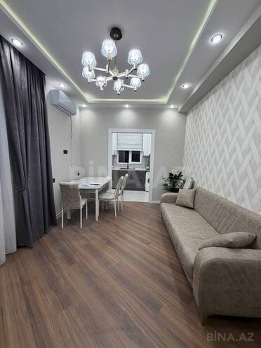 Продаётся 2-комн. вторичка 45 м², м. Иншаатчылар, photo 4 from 16