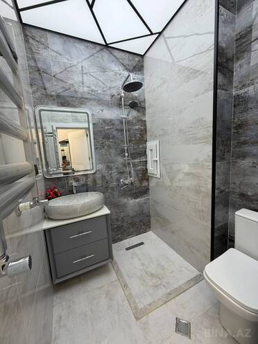 Продаётся 2-комн. вторичка 45 м², м. Иншаатчылар, photo 10 from 16