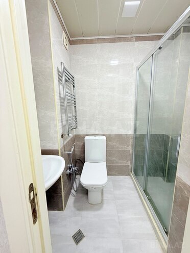 Продаётся 2-комн. новостройка 45 м², Абшеронcкий  р., photo 15 from 19