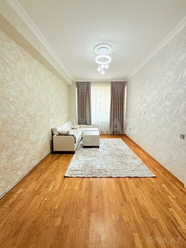 Продаётся 2-комн. новостройка 45 м², Абшеронcкий  р., photo 1 from 19