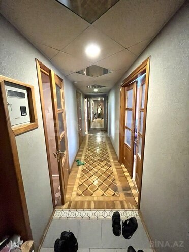Satılır 5 otaqlı köhnə tikili 130 m², Azadlıq Prospekti m., photo 4 from 17