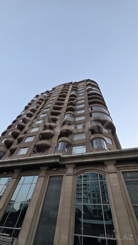 Сдаётся 3-комн. новостройка 120 м², м. Низами, photo 10 from 11