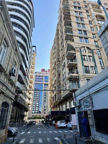 Продаётся 5-комн. вторичка 151 м², м. Ичеришехер, photo 5 from 25
