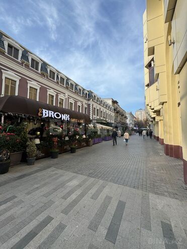 Продаётся 5-комн. вторичка 151 м², м. Ичеришехер, photo 1 from 25