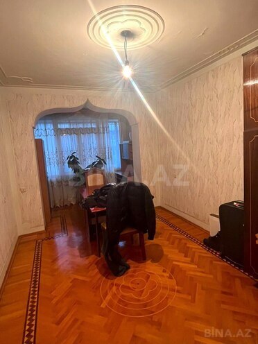 Satılır 5 otaqlı köhnə tikili 130 m², Azadlıq Prospekti m., photo 9 from 15