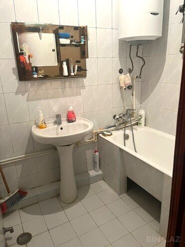 Satılır 5 otaqlı köhnə tikili 130 m², Azadlıq Prospekti m., photo 13 from 15