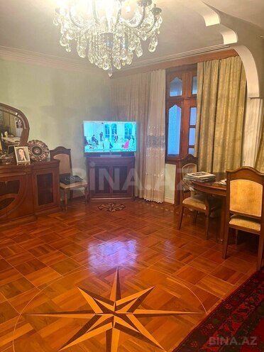 Satılır 5 otaqlı köhnə tikili 130 m², Azadlıq Prospekti m., photo 4 from 15