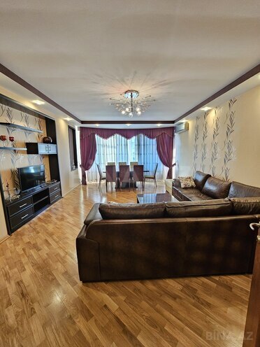 Продаётся 3-комн. новостройка 133 м², м. Низами, photo 3 from 14