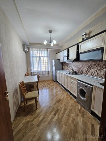 Продаётся 3-комн. новостройка 133 м², м. Низами, photo 10 from 14