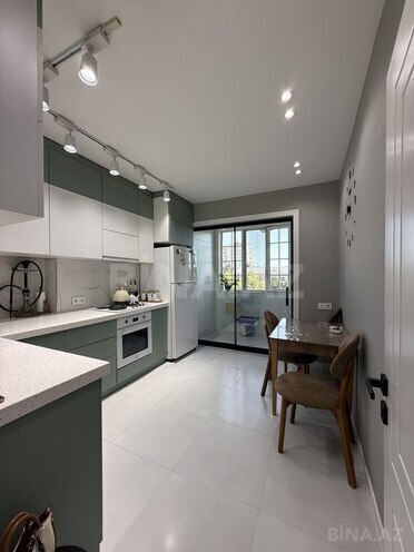 Продаётся 3-комн. вторичка 70 м², м. Нефтчиляр, photo 18 from 23