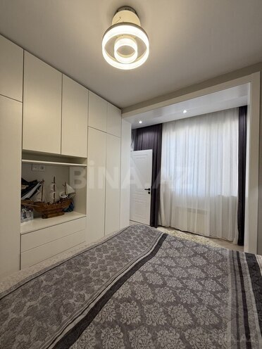 Продаётся 3-комн. вторичка 70 м², м. Нефтчиляр, photo 6 from 23