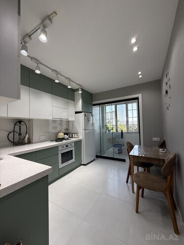 Продаётся 3-комн. вторичка 70 м², м. Нефтчиляр, photo 19 from 23