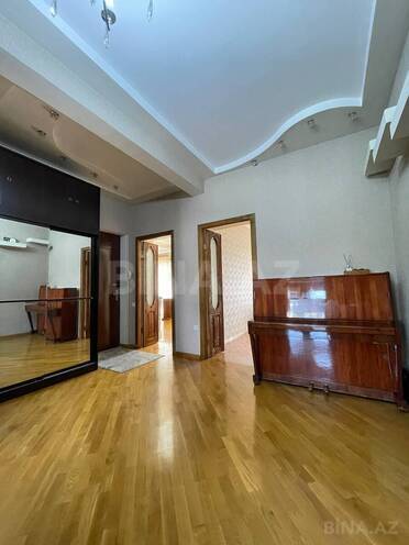 Satılır 4 otaqlı köhnə tikili 120 m², Nizami m., photo 21 from 32