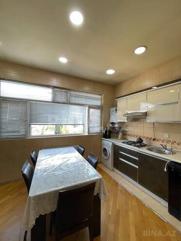 Satılır 4 otaqlı köhnə tikili 120 m², Nizami m., photo 17 from 32