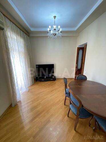 Satılır 4 otaqlı köhnə tikili 120 m², Nizami m., photo 6 from 32