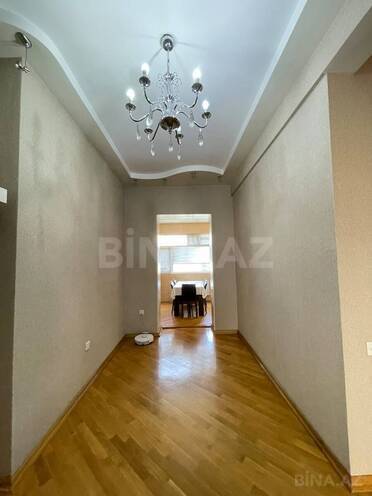Satılır 4 otaqlı köhnə tikili 120 m², Nizami m., photo 23 from 32