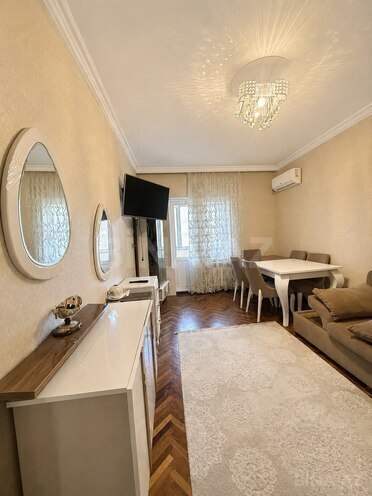 Сдаётся 3-комн. вторичка 75 м², м. Иншаатчылар, photo 3 from 16