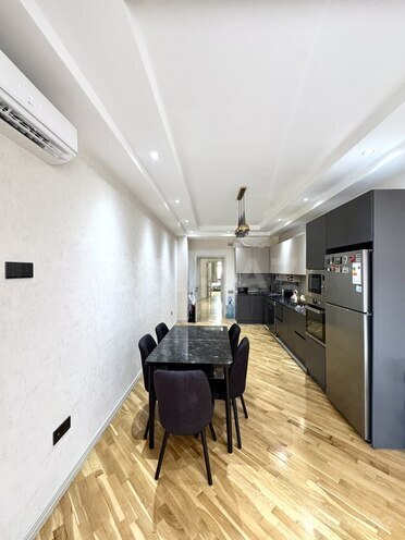 Satılır 4 otaqlı yeni tikili 230 m², 28 May m., photo 8 from 18