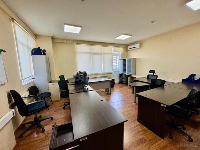 İcarəyə verilir 20 otaqlı ofis 820 m², 28 May m., photo 10 from 28