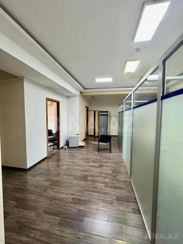 İcarəyə verilir 20 otaqlı ofis 820 m², 28 May m., photo 26 from 28