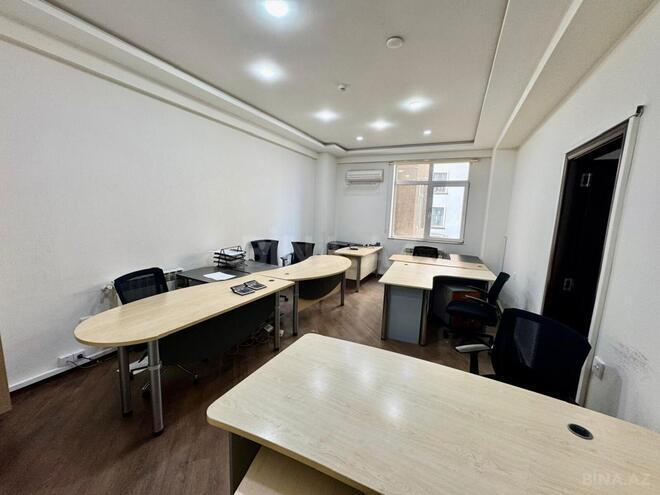 İcarəyə verilir 20 otaqlı ofis 820 m², 28 May m., photo 9 from 28