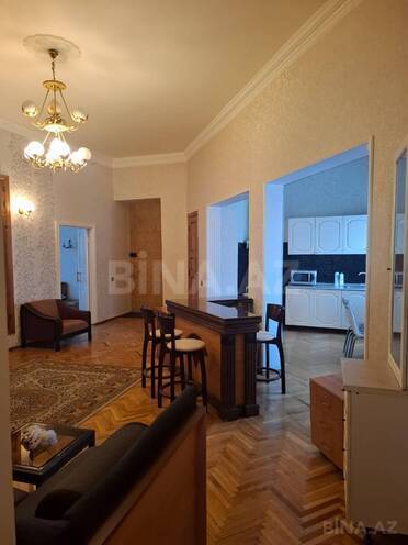 İcarəyə verilir 3 otaqlı köhnə tikili 135 m², Sahil m., photo 8 from 28