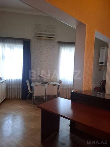 İcarəyə verilir 3 otaqlı köhnə tikili 135 m², Sahil m., photo 16 from 28