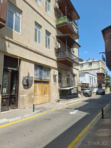 İcarəyə verilir 3 otaqlı köhnə tikili 135 m², Sahil m., photo 27 from 28