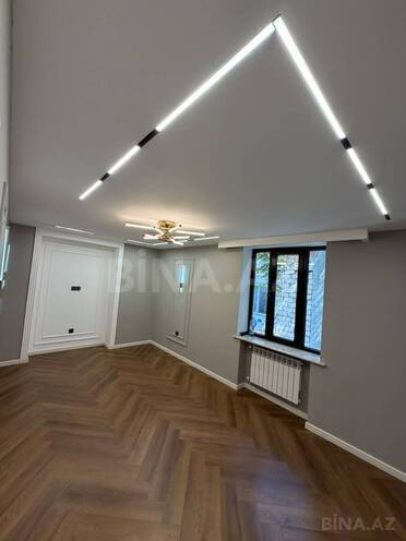 Satılır 3 otaqlı köhnə tikili 62 m², Elmlər Akademiyası m., photo 1 from 20