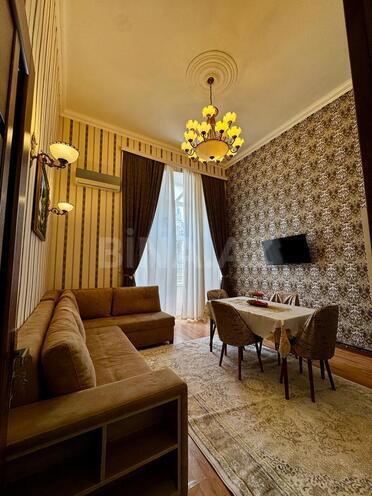 İcarəyə verilir 2 otaqlı köhnə tikili 70 m², Sahil m., photo 5 from 23
