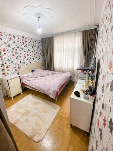 Satılır 2 otaqlı köhnə tikili 55 m², Xalqlar Dostluğu m., photo 5 from 7