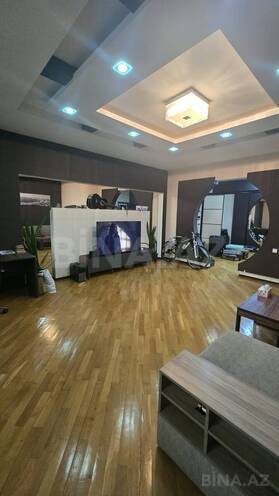 Продаётся 3-комн. новостройка 135 м², м. Низами, photo 1 from 19
