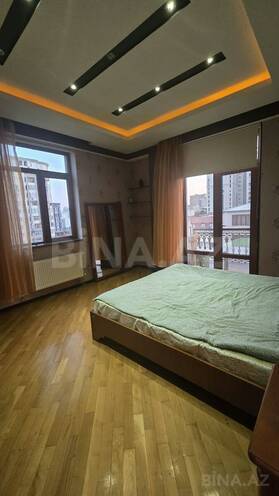 Продаётся 3-комн. новостройка 135 м², м. Низами, photo 9 from 19
