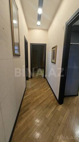 Продаётся 3-комн. новостройка 135 м², м. Низами, photo 12 from 19