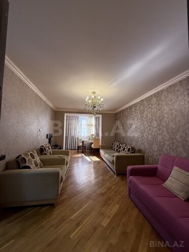 Satılır 3 otaqlı köhnə tikili 65 m², İnşaatçılar m., photo 1 from 17