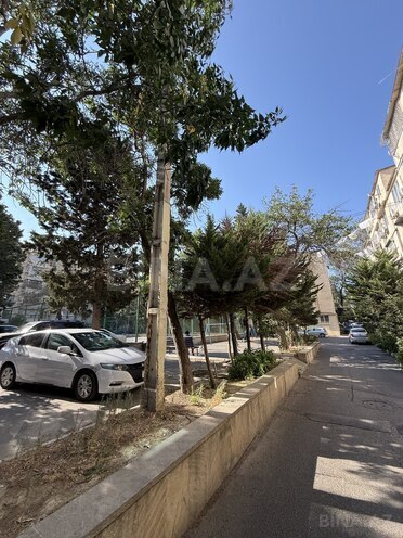 Satılır 3 otaqlı köhnə tikili 65 m², İnşaatçılar m., photo 15 from 17
