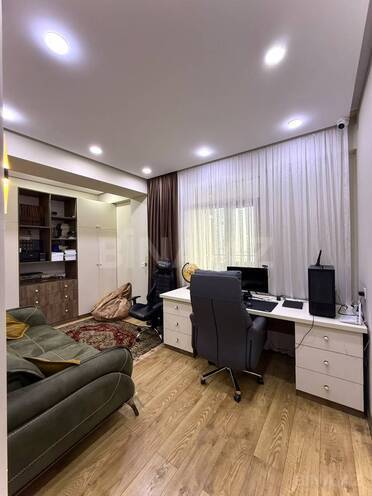 Продается 4-комн. новостройка 153 м², м. Иншаатчылар, photo 12 from 17
